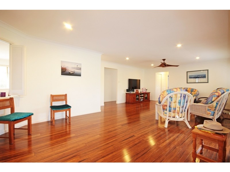 14 McKenzie Avenue, Pottsville NSW 2489