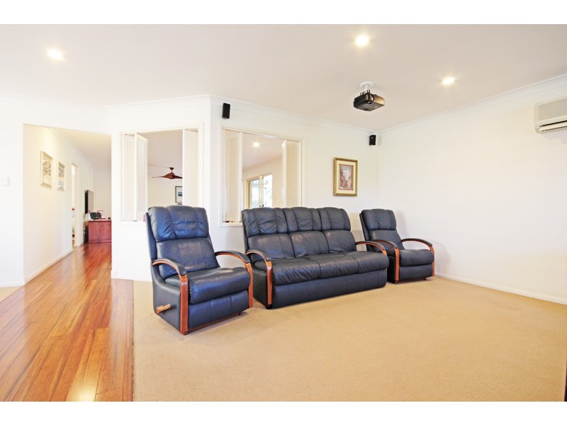 14 McKenzie Avenue, Pottsville NSW 2489