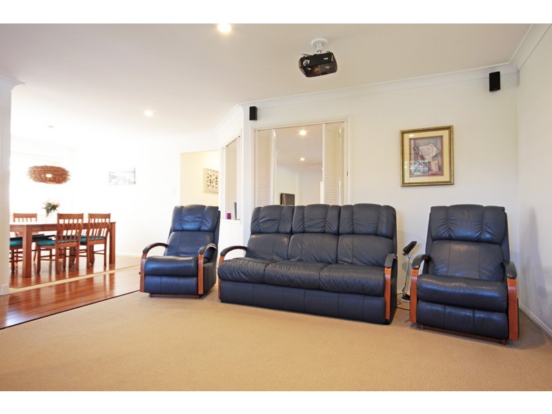 14 McKenzie Avenue, Pottsville NSW 2489