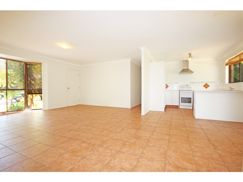 35 McKenzie Avenue, Pottsville NSW 2489