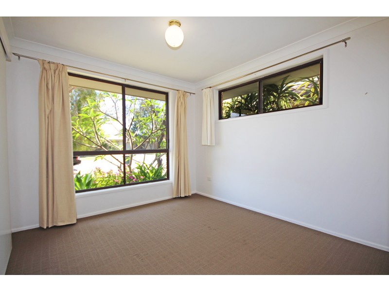 35 McKenzie Avenue, Pottsville NSW 2489