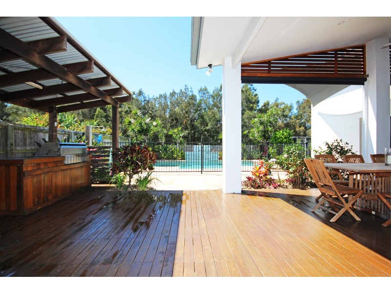 135 Overall Drive, Pottsville NSW 2489