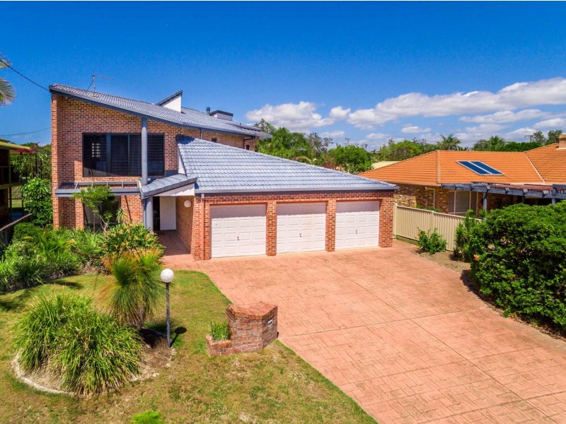 3 Surfside Crescent, Pottsville NSW 2489