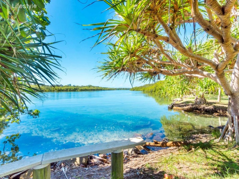 33 Overall Drive, Pottsville NSW 2489