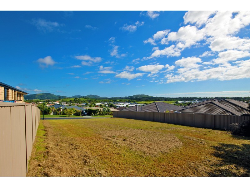 37 Newcastle Drive, Pottsville NSW 2489