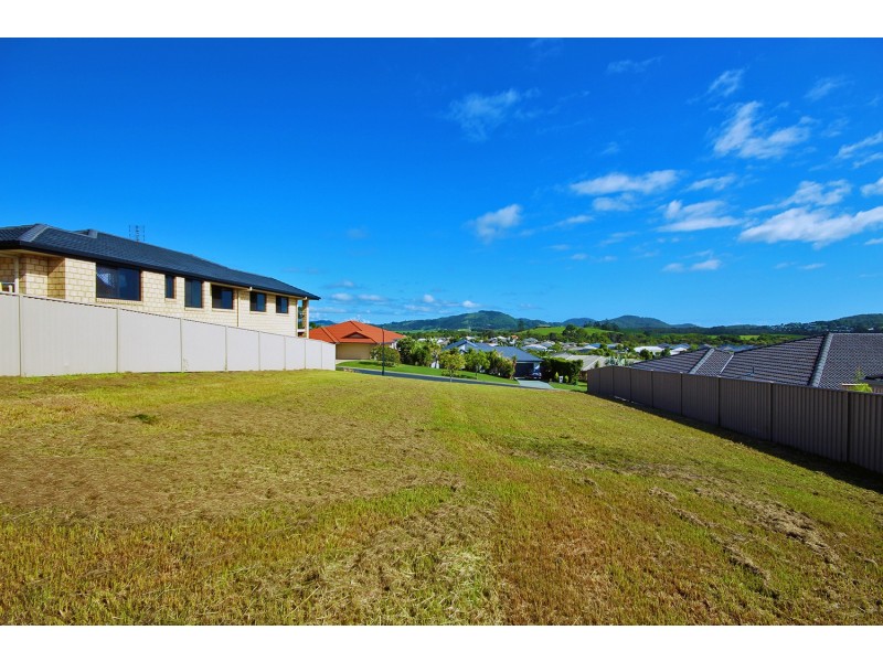 37 Newcastle Drive, Pottsville NSW 2489