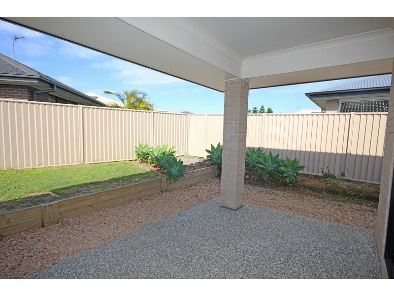 84 Mylestrom Circle, Pottsville NSW 2489