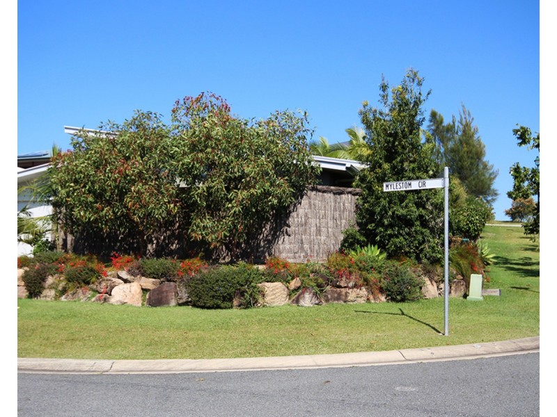 2 Mylestom Circle, Pottsville NSW 2489