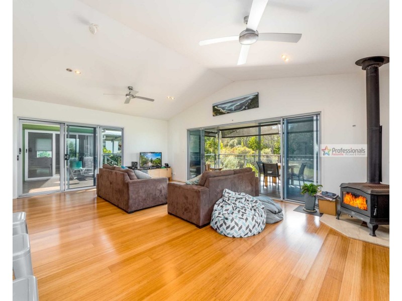 2 Melia Close, Pottsville NSW 2489
