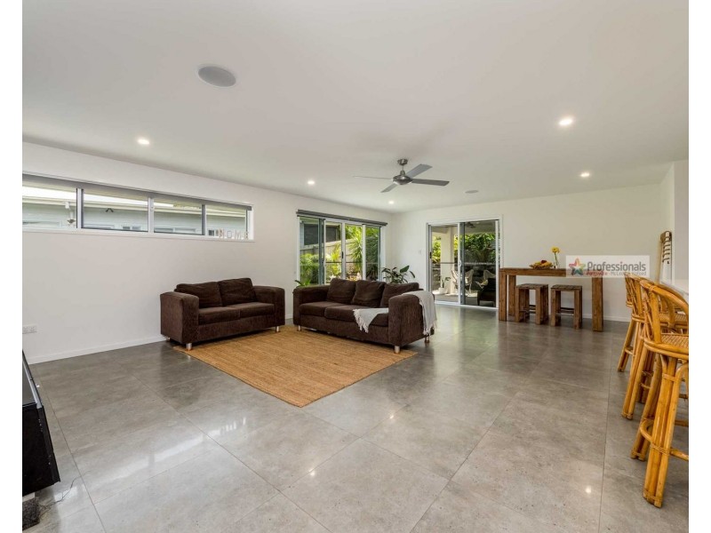 42 Macadamia Drive, Pottsville NSW 2489