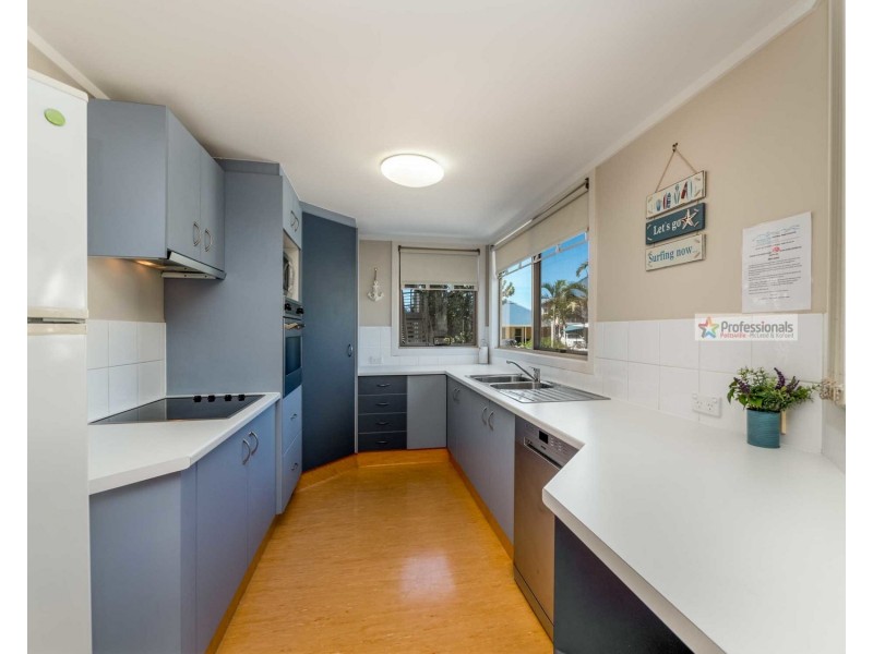 2/2 Creek Street, Hastings Point NSW 2489