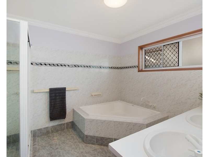 3 Edinburgh Court, Pottsville NSW 2489