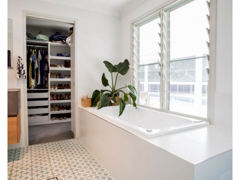 10 Hazelwood Drive, Pottsville NSW 2489