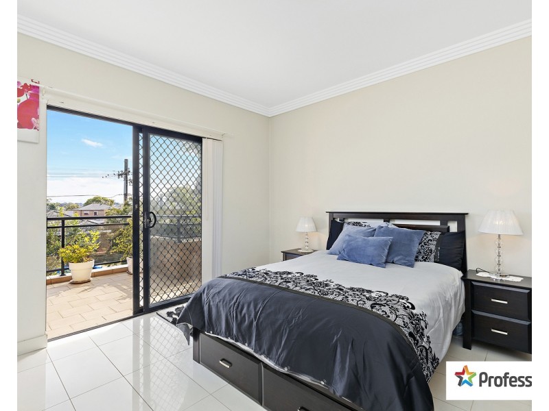 1/56 Victoria Road, Punchbowl NSW 2196