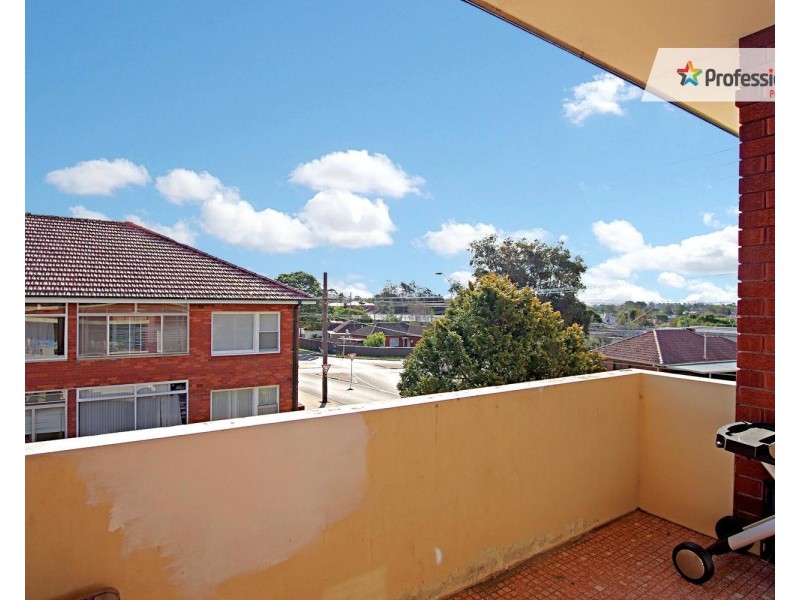 8/174 BROADARROW Road, Riverwood NSW 2210