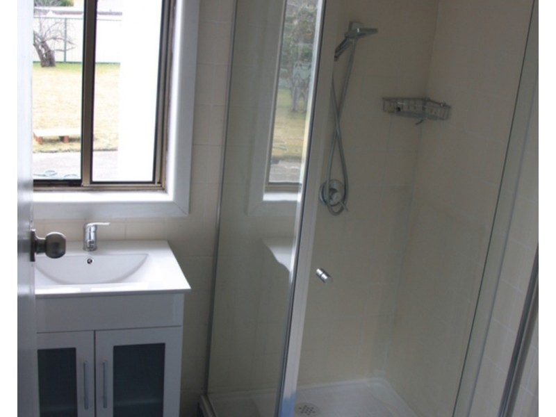 25 Linden Avenue, Punchbowl NSW 2196