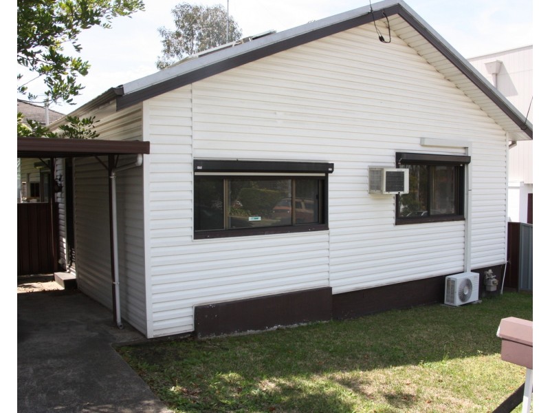 32 Boundary Road, Mortdale NSW 2223