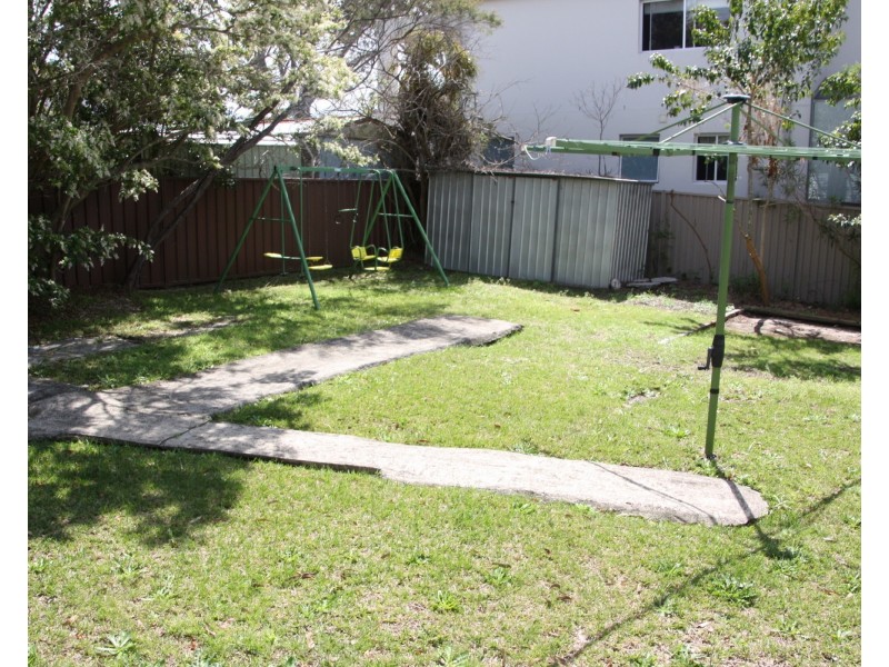 32 Boundary Road, Mortdale NSW 2223