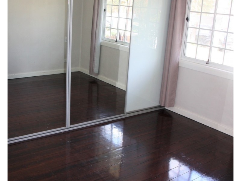 8 Blenman Avenue, Punchbowl NSW 2196