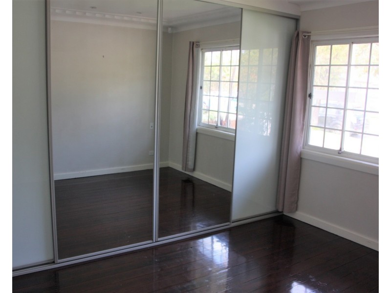 8 Blenman Avenue, Punchbowl NSW 2196