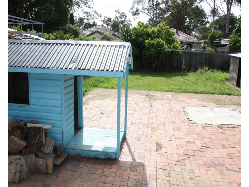 8 Blenman Avenue, Punchbowl NSW 2196