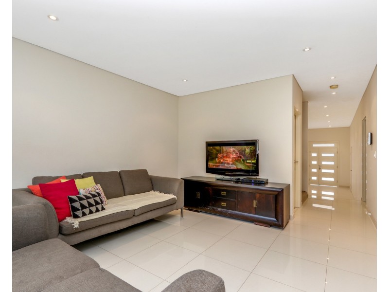 72 PAYTEN Avenue, Roselands NSW 2196