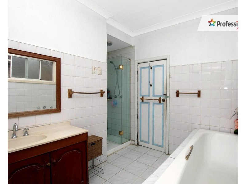 125 VICTORIA Road, Punchbowl NSW 2196