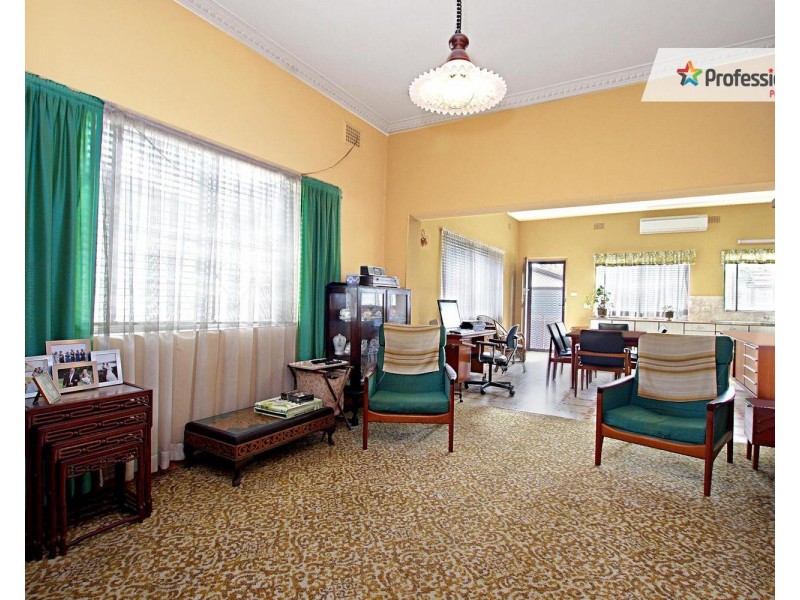 18 ROSEMONT NTH Street, Punchbowl NSW 2196