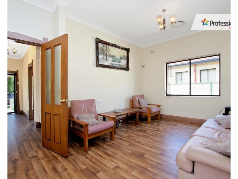 902 PUNCHBOWL Road, Punchbowl NSW 2196