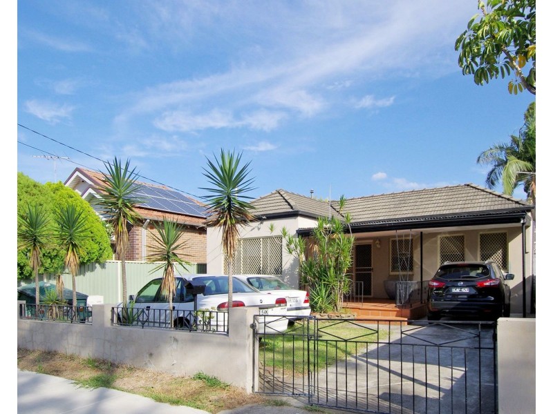 10 weyland Street, Punchbowl NSW 2196