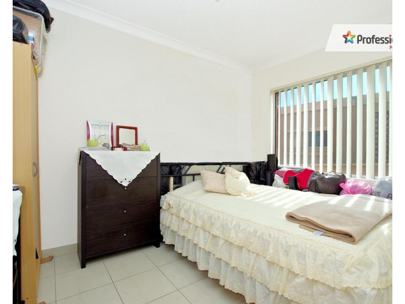 3/76 ROSSMORE Avenue, Punchbowl NSW 2196