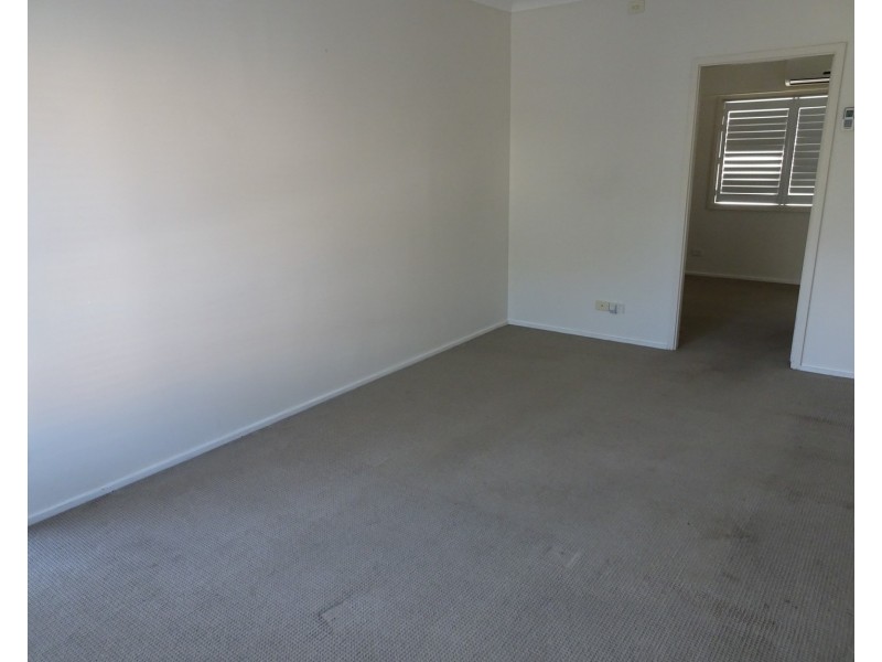 6/32 Chiswick Road, Greenacre NSW 2190