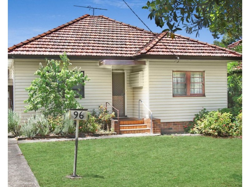 96 Ludgate Street, Roselands NSW 2196