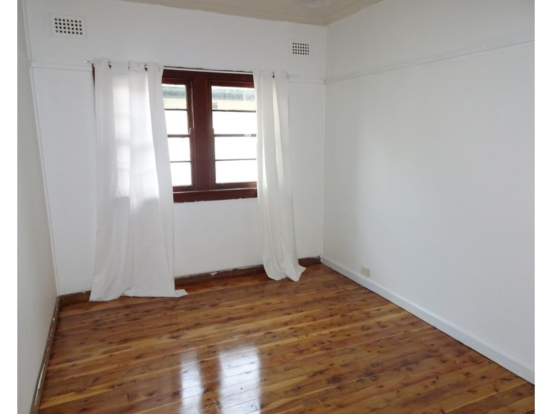 96 Ludgate Street, Roselands NSW 2196