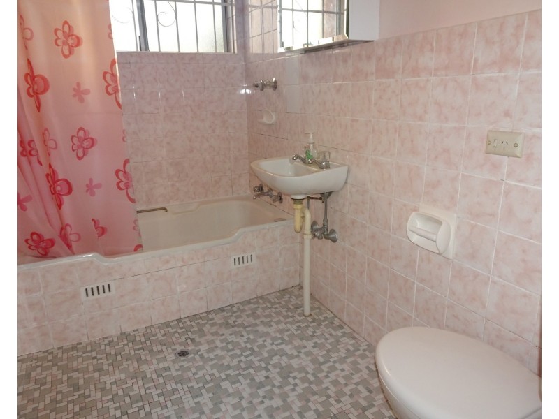 2/4 Shadforth Street, Wiley Park NSW 2195