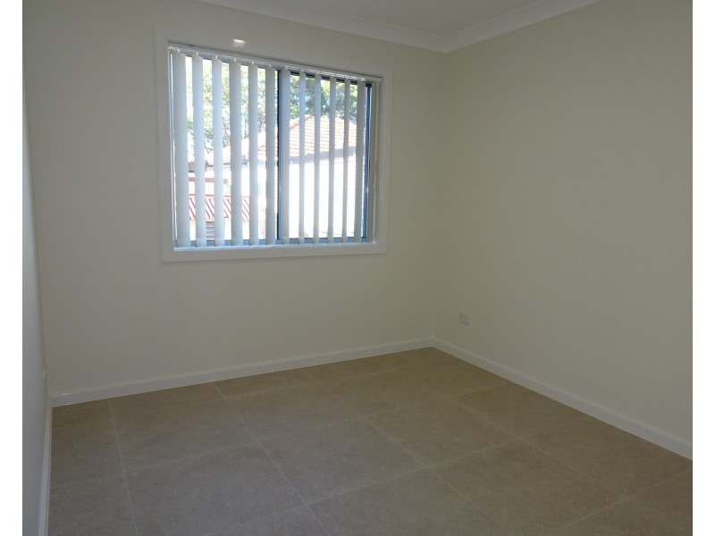 1/13 Fairview Avenue, Roselands NSW 2196