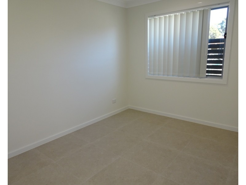 1/13 Fairview Avenue, Roselands NSW 2196