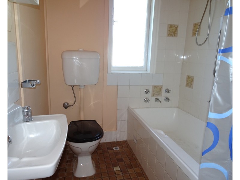 9 Kensington Street, Punchbowl NSW 2196