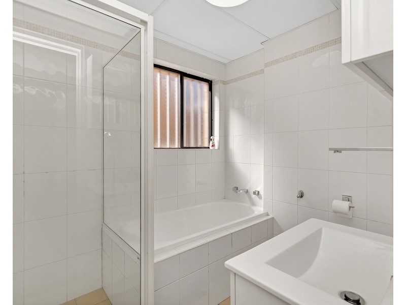 1/695 PUNCHBOWL Road, Punchbowl NSW 2196