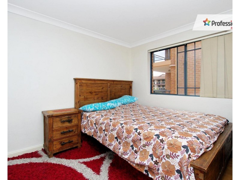 11/34 WEIGAND Avenue, Bankstown NSW 2200