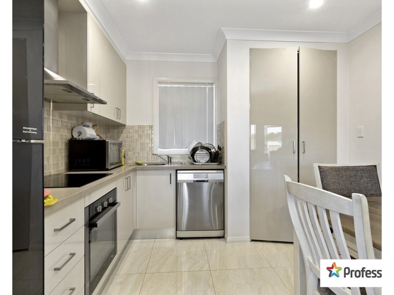 8 OLD KENT Road, Greenacre NSW 2190