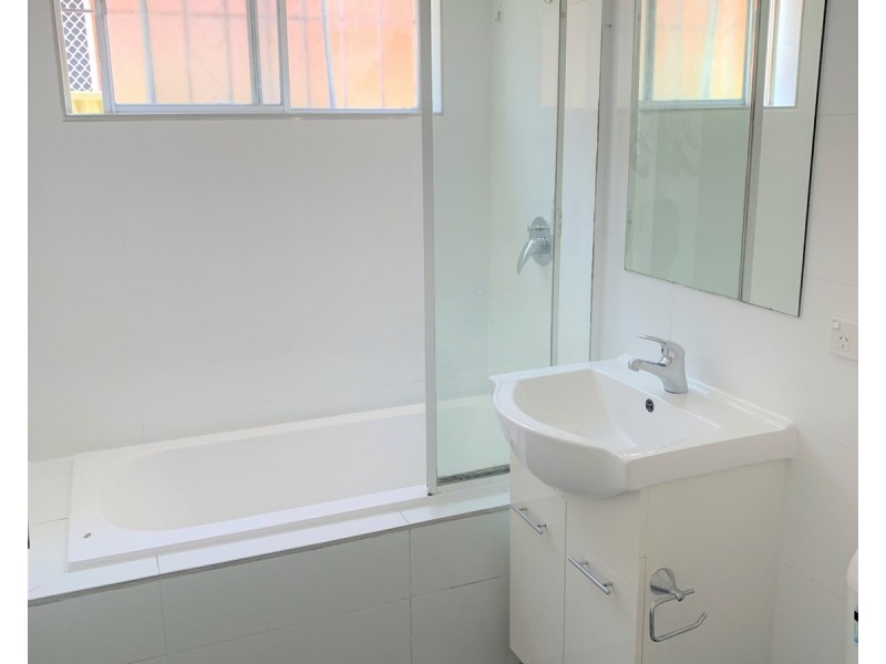 2/71 Dudley Street, Punchbowl NSW 2196