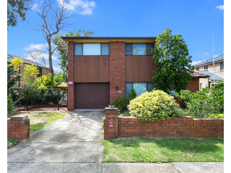 30  LANCASTER Avenue, Punchbowl NSW 2196