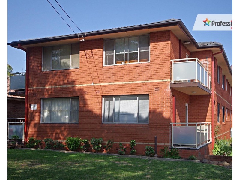 3/4 Campbell Street, Punchbowl NSW 2196