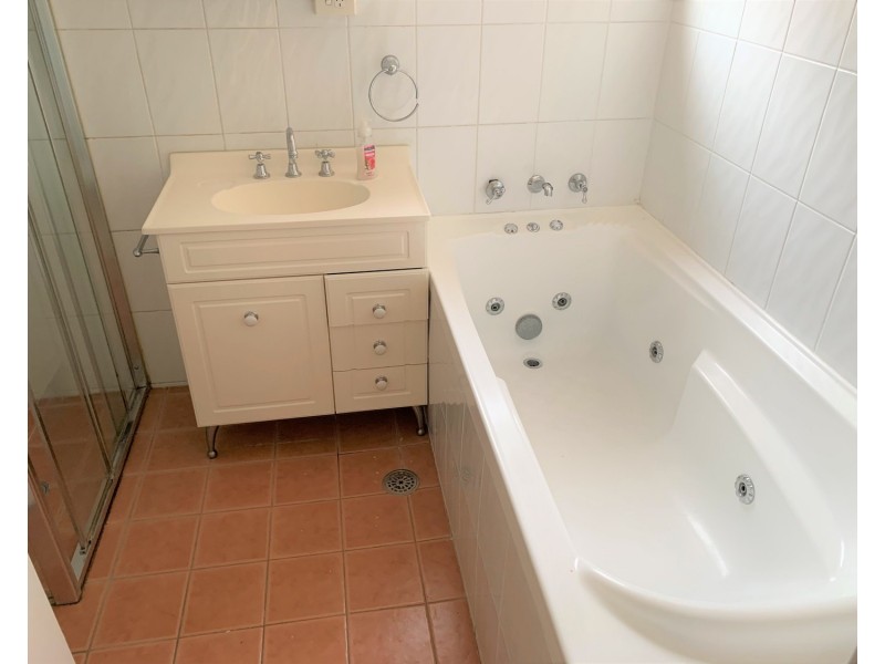 2/90-92 Broadway, Punchbowl NSW 2196