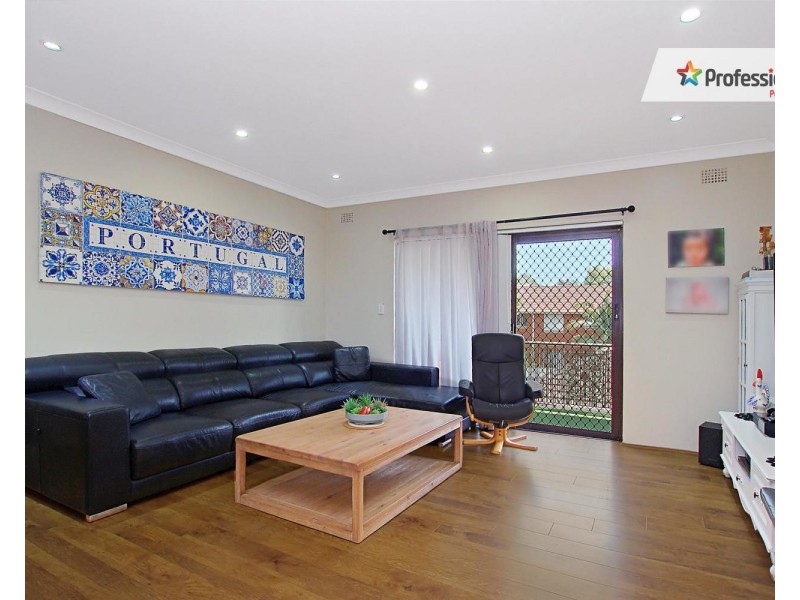 4/129 VICTORIA Road, Punchbowl NSW 2196