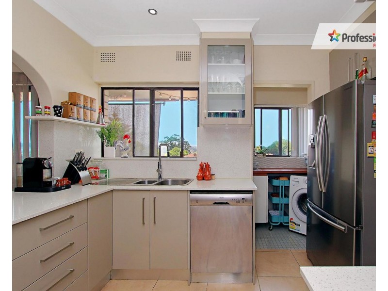 4/129 VICTORIA Road, Punchbowl NSW 2196