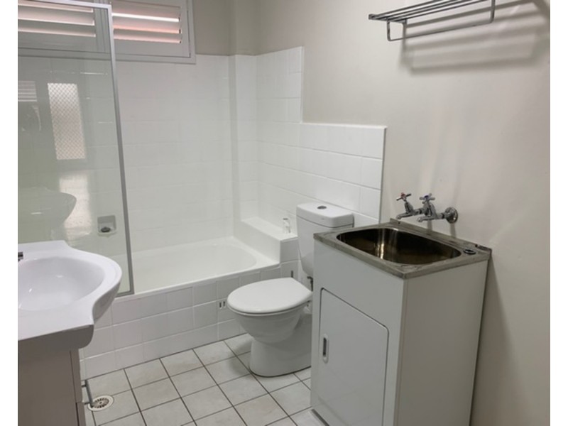 12/98 VICTORIA Road, Punchbowl NSW 2196