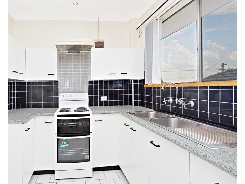 4/98 VICTORIA Road, Punchbowl NSW 2196