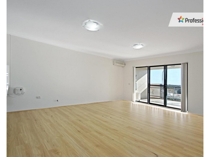 18/2 AMY Road, Regents Park NSW 2143